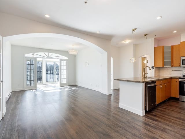 Apartment for sale in Abbotsford, Abbotsford, 211 33485 South Fraser Way, 263130332 | Realtylink.org