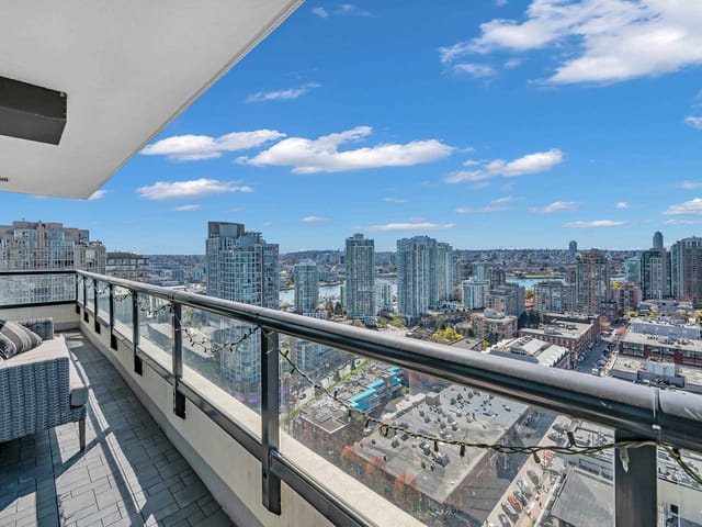 Apartment for sale in Vancouver, Vancouver West, 2608 977 Mainland Street, 263130494 | Realtylink.org