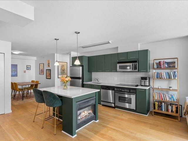 Apartment for sale in Vancouver, Vancouver West, 310 1155 Seymour Street, 263130530 | Realtylink.org
