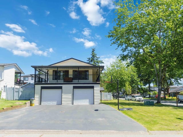 House for sale in Surrey, Surrey, 14471 85a Avenue, 263130590 | Realtylink.org