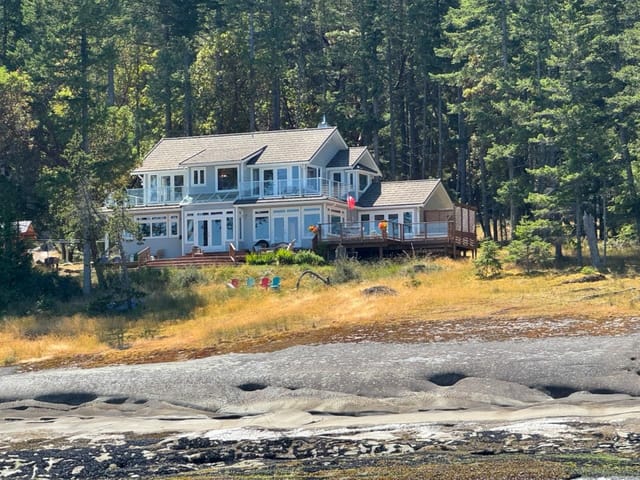 House for sale in Galiano Island, Islands-Van. & Gulf, 1452 W Sticks Allison Road, 263130606 | Realtylink.org