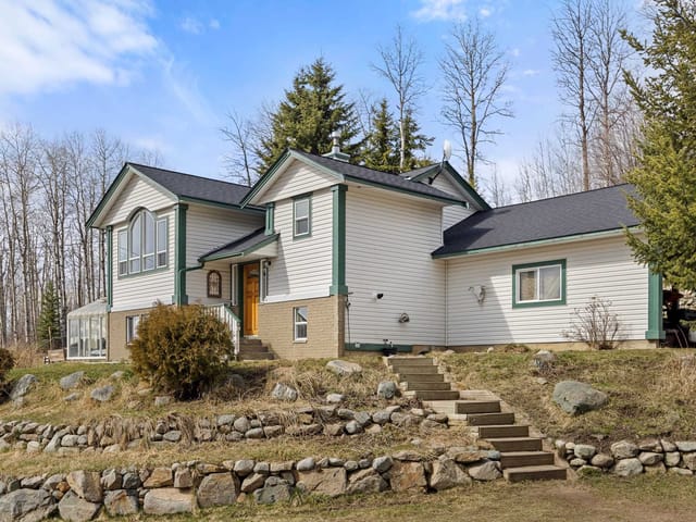 House for sale in 100 Mile House, 100 Mile House, 8261 Little Fort 24 Highway, 263130617 | Realtylink.org