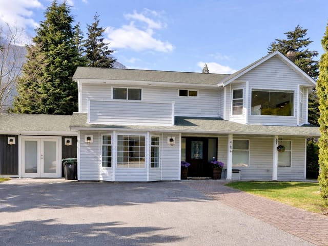 House for sale in Brackendale, Squamish, 41873 Faith Road, 263130620 | Realtylink.org