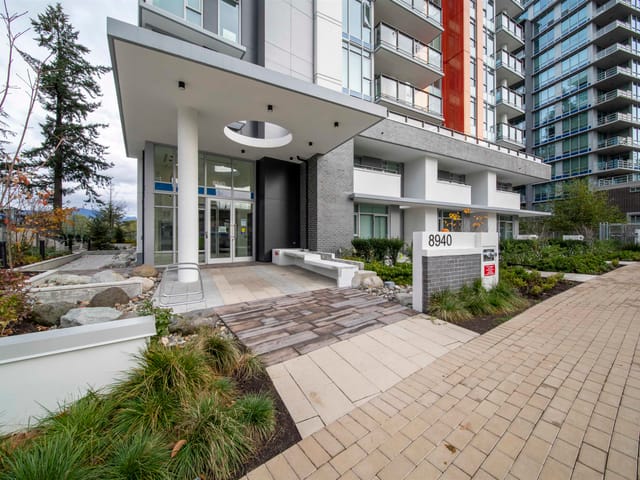 Apartment for sale in Burnaby, Burnaby North, 207 8940 University Crescent, 263130716 | Realtylink.org