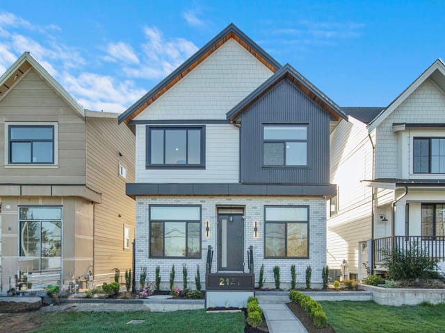 House for sale in Surrey, South Surrey White Rock, 2121 168 Street, 263130758 | Realtylink.org