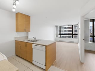 Apartment for rent in Vancouver, Vancouver West, 1606 909 Mainland Street, 263131008 | Realtylink.org
