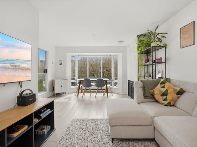 Apartment for sale in Vancouver, Vancouver West, 202 2195 W 5th Avenue, 263131043 | Realtylink.org