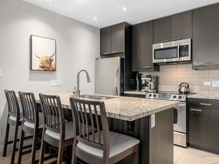 Apartment for sale in Surrey, South Surrey White Rock, 203 2970 King George Boulevard, 263131082 | Realtylink.org