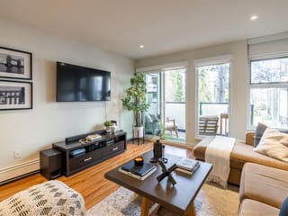 Apartment for sale in Surrey, South Surrey White Rock, 110 1850 E Southmere Crescent, 263131116 | Realtylink.org