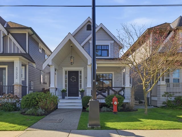 House for sale in Surrey, South Surrey White Rock, 17330 2nd Avenue, 263131242 | Realtylink.org