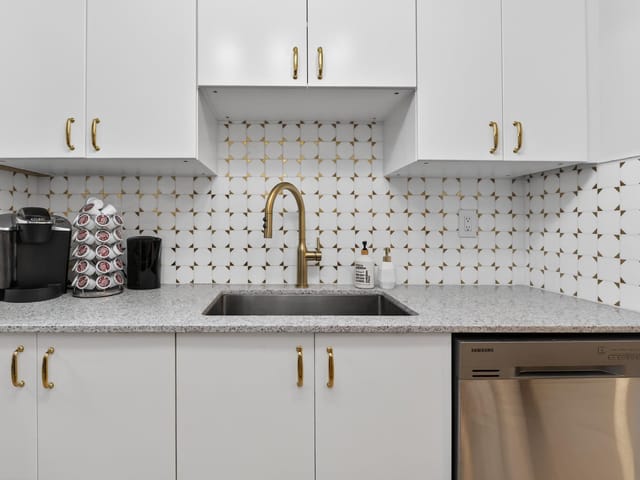 Apartment for sale in Vancouver, Vancouver West, 311 1010 Howe Street, 263131274 | Realtylink.org