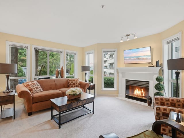 Apartment for sale in Abbotsford, Abbotsford, 211 2575 Ware Street, 263131324 | Realtylink.org