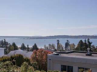 House for sale in White Rock, South Surrey White Rock, 15662 Semiahmoo Avenue, 263131493 | Realtylink.org