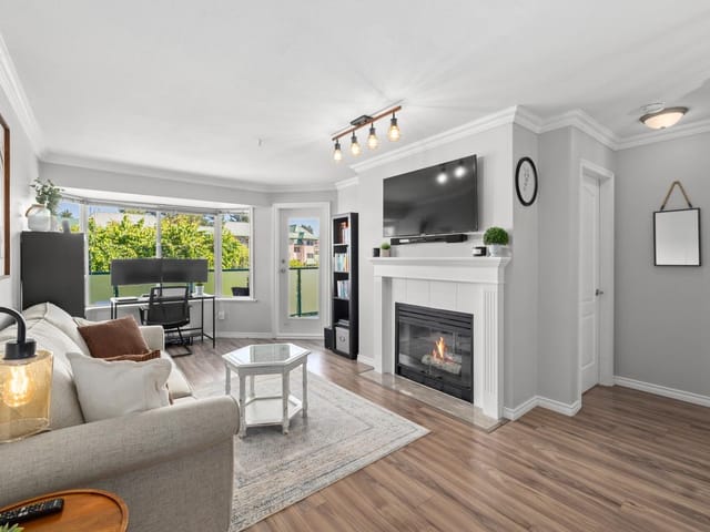 Apartment for sale in Abbotsford, Abbotsford, 310 2958 Trethewey Street, 263131524 | Realtylink.org