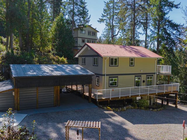 House for sale in Sechelt, Sunshine Coast, 7498 Amber Road, 263131708 | Realtylink.org