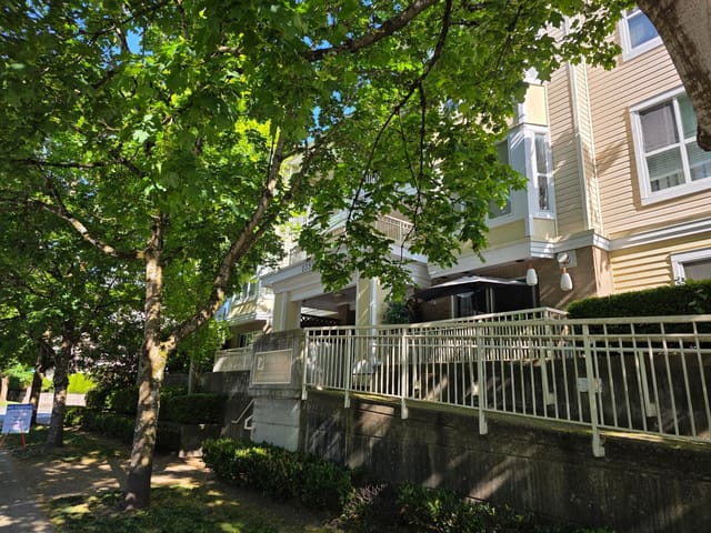 Apartment for sale in Port Coquitlam, Port Coquitlam, 205 2393 Welcher Avenue, 263131712 | Realtylink.org