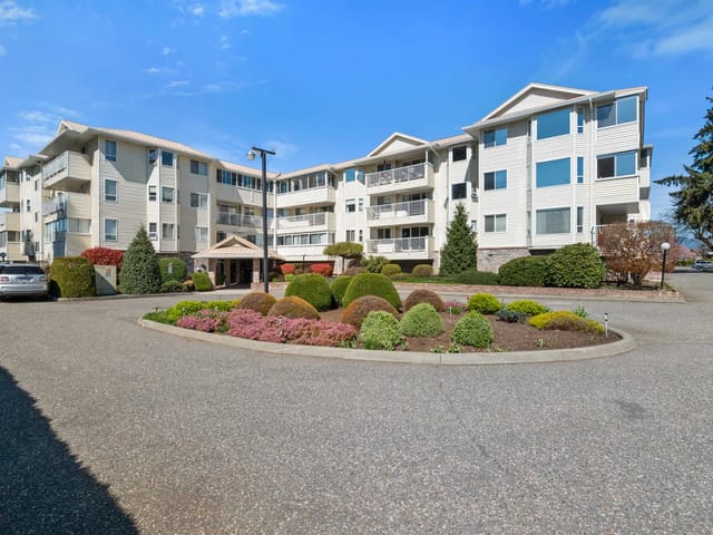 Apartment for sale in Chilliwack, Chilliwack, 109 8725 Elm Drive, 263131778 | Realtylink.org