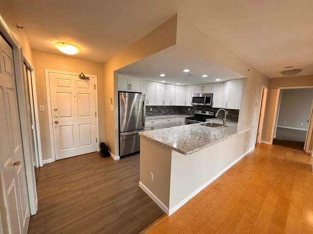 Apartment for rent in Port Moody, Port Moody, 1103 200 Newport Drive, 263131802 | Realtylink.org