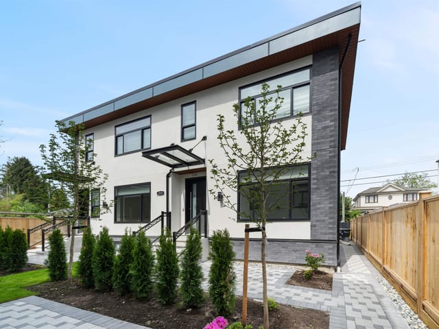 1/2 Duplex for sale in Vancouver, Vancouver West, 2 2559 W King Edward Avenue, 263131860 | Realtylink.org