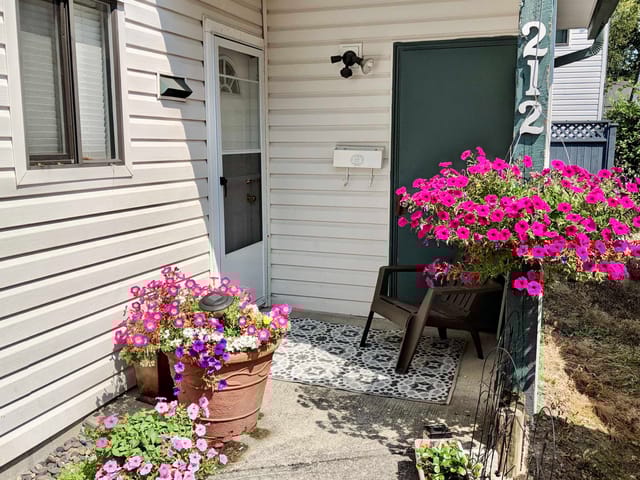 Townhouse for sale in Surrey, Surrey, 212 13632 67 Avenue, 263131883 | Realtylink.org