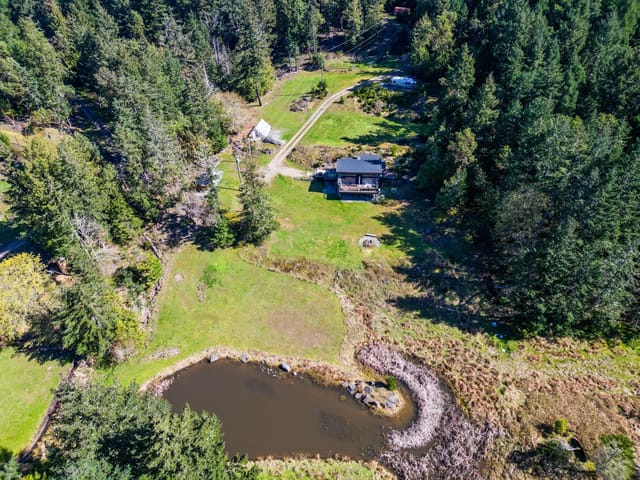 House for sale in Pender Island, Islands-Van. & Gulf, 5582 Hooson Road, 263132102 | Realtylink.org