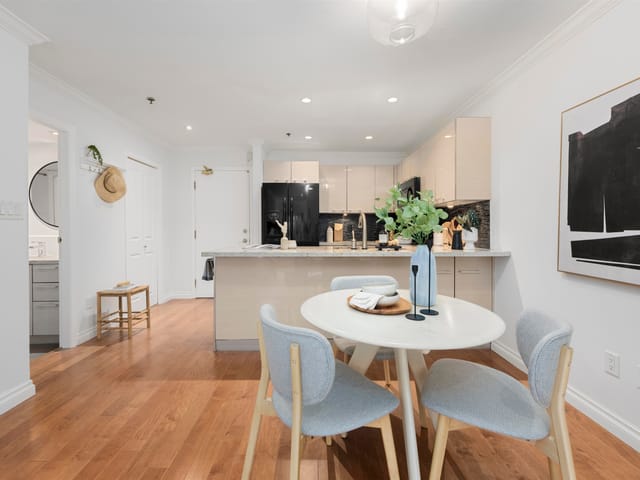 Apartment for sale in Vancouver, Vancouver West, 103 1925 W 2nd Avenue, 263132112 | Realtylink.org