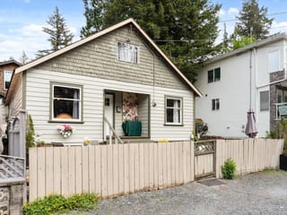 House for sale in Cultus Lake, Cultus Lake & Area, 253 First Avenue, 263132206 | Realtylink.org