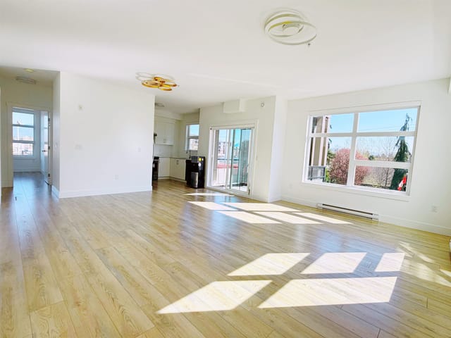 Apartment for sale in Maple Ridge, Maple Ridge, 303 22577 Royal Crescent, 263132583 | Realtylink.org