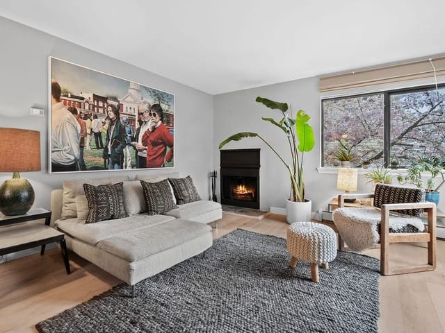 Apartment for sale in North Vancouver, North Vancouver, 305 3275 Mountain Highway, 263132624 | Realtylink.org