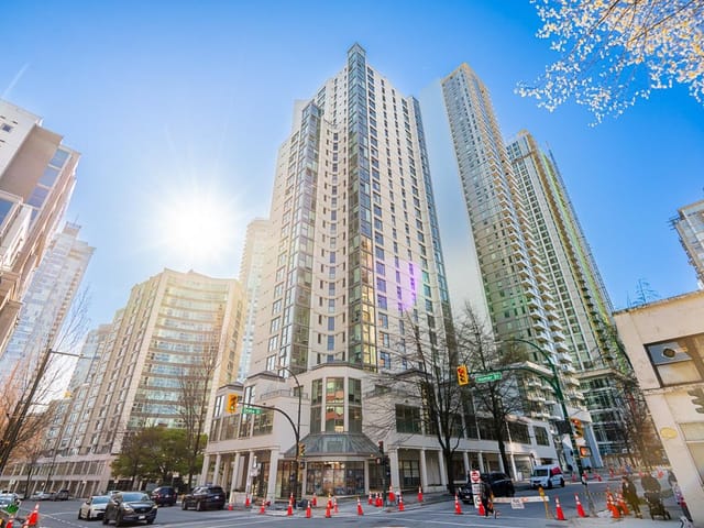 Apartment for sale in Vancouver, Vancouver West, 402 1323 Homer Street, 263132698 | Realtylink.org