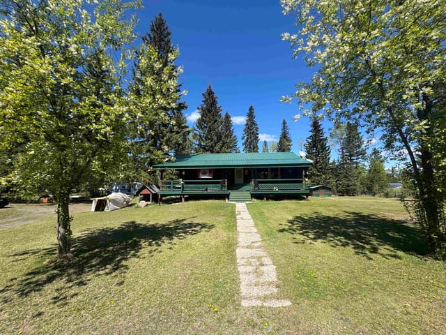 House for sale in Horse Lake, 100 Mile House, 6265 Horse Lake Road, 263132752 | Realtylink.org
