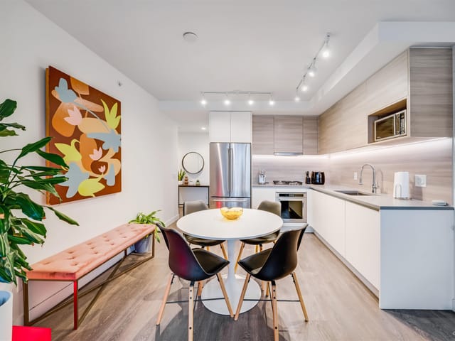 Apartment for sale in Coquitlam, Coquitlam, 1204 525 Foster Avenue, 263132756 | Realtylink.org