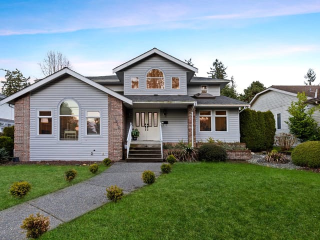 House for sale in Surrey, South Surrey White Rock, 1960 128 Street, 263132763 | Realtylink.org