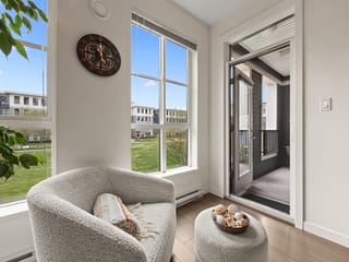 Apartment for sale in Surrey, South Surrey White Rock, 231 15138 34 Avenue, 263132764 | Realtylink.org
