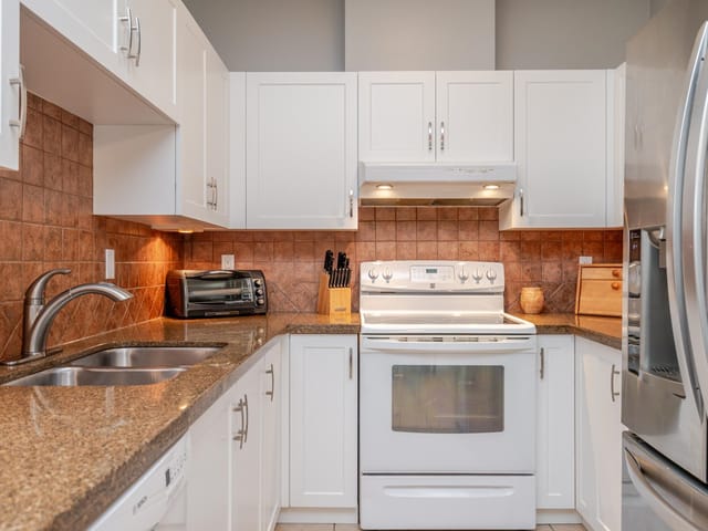 Townhouse for sale in Surrey, North Surrey, 10 10340 156 Street, 263132792 | Realtylink.org