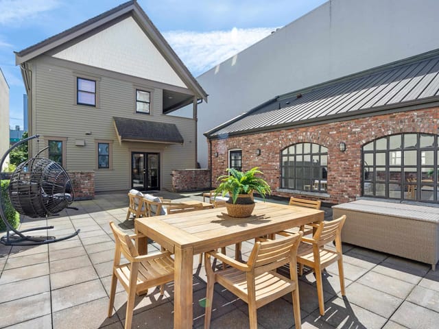 House for sale in Vancouver, Vancouver East, 33 E 6th Avenue, 263132955 | Realtylink.org