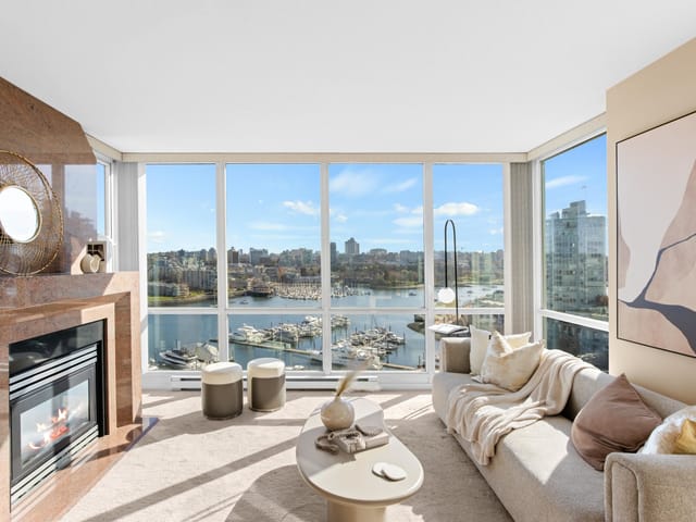 Apartment for sale in Vancouver, Vancouver West, 1703 1077 Marinaside Crescent, 263133046 | Realtylink.org
