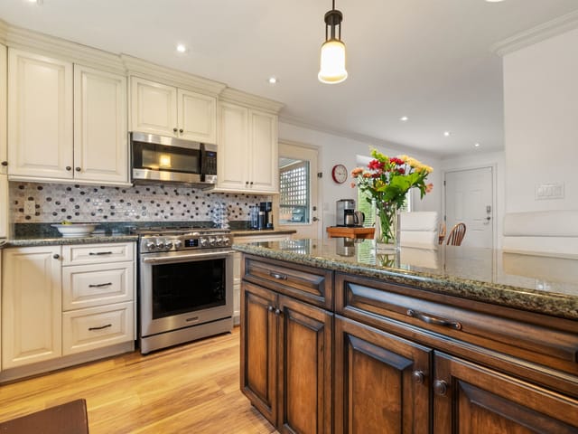 House for sale in Chilliwack, Chilliwack, 46000 Bonny Avenue, 263133060 | Realtylink.org