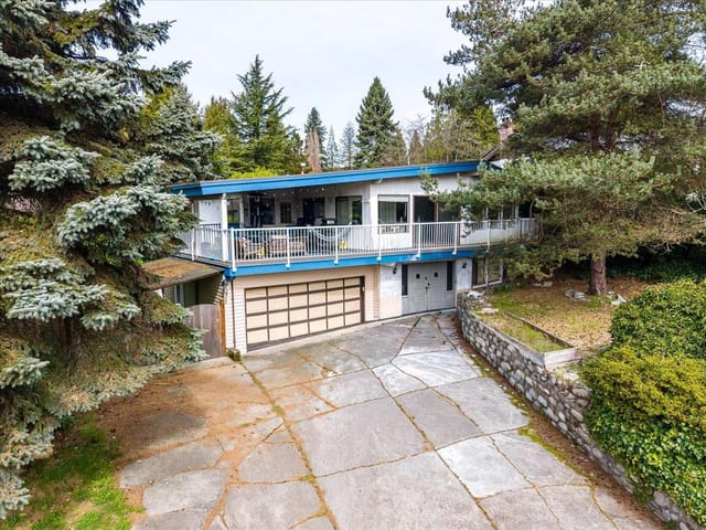 House for sale in Burnaby, Burnaby North, 8071 Greenlake Place, 263133097 | Realtylink.org