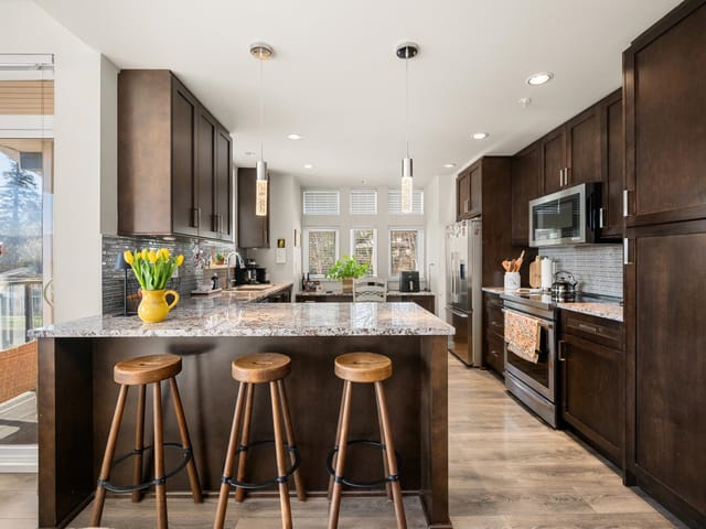 Apartment for sale in Abbotsford, Abbotsford, 217 2242 Whatcom Road, 263133098 | Realtylink.org