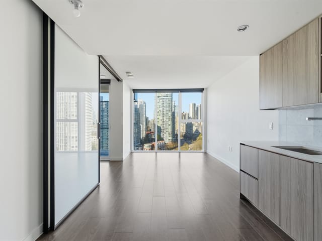 Apartment for rent in Vancouver, Vancouver West, 1587 87 Nelson Street, 263133255 | Realtylink.org