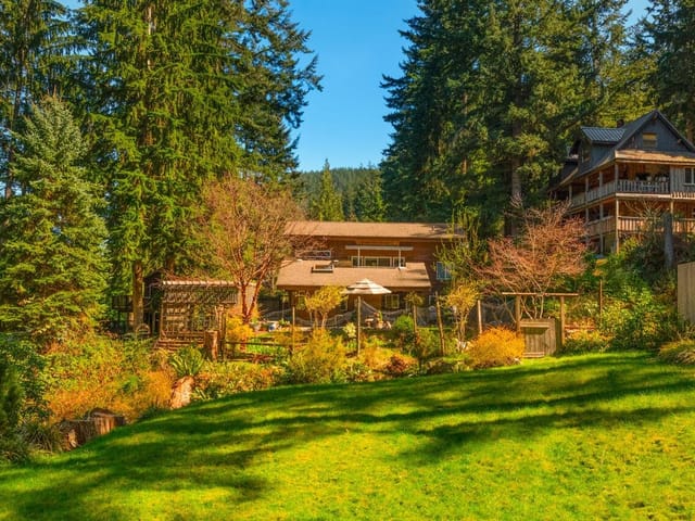 House for sale in Bowen Island, Bowen Island, 574 Cowan Road, 263133257 | Realtylink.org