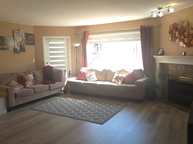 Apartment for sale in Surrey, Surrey, 307 13680 84 Avenue, 263133259 | Realtylink.org