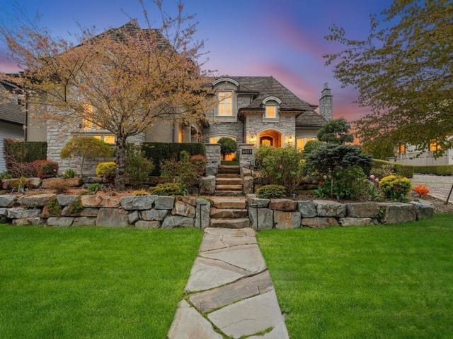 House for sale in Surrey, South Surrey White Rock, 15957 39a Avenue, 263133314 | Realtylink.org