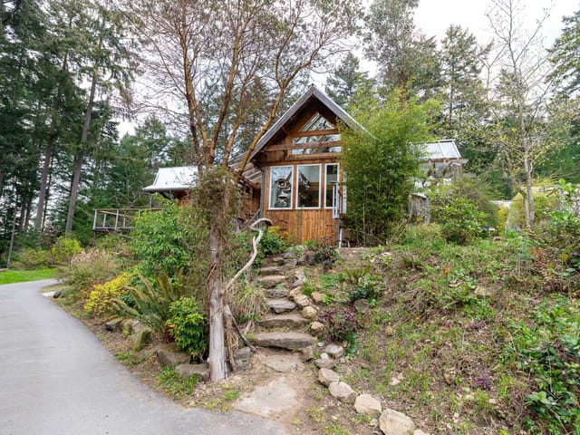 House for sale in Mayne Island, Islands-Van. & Gulf, 375 Village Bay Road, 263133334 | Realtylink.org