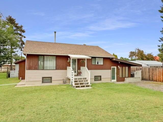 House for sale in 100 Mile House, 100 Mile House, 330 Cedar Avenue, 263133507 | Realtylink.org