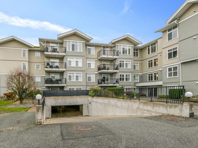 Apartment for sale in Abbotsford, Abbotsford, 310 33255 Old Yale Road, 263133543 | Realtylink.org