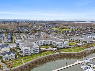 Apartment for sale in Ladner, Ladner, 220 5535 Admiral Way, 263133567 | Realtylink.org
