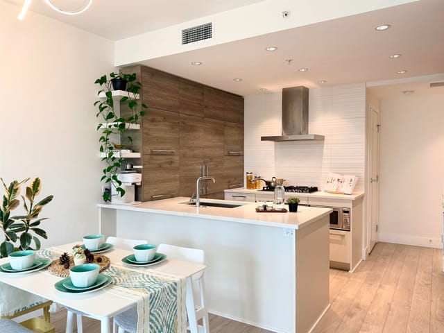 Apartment for sale in Burnaby, Burnaby East, 911 7388 Kingsway, 263133623 | Realtylink.org