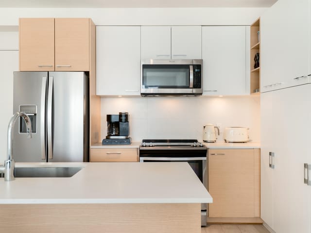 Apartment for sale in Surrey, North Surrey, 225 13963 105 Boulevard, 263133628 | Realtylink.org
